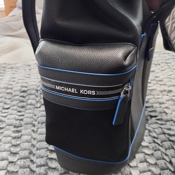 Brand New Michael Kors Backpack NWOT - Picture 2 of 6